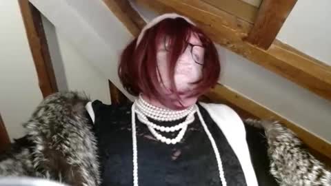 Dany online show from 11.21.25