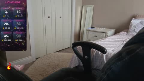 fuxkme_jen online show from 01.11.25