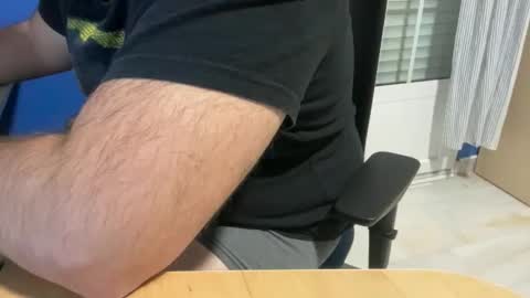 fuzitzu2 online show from 11.04.25