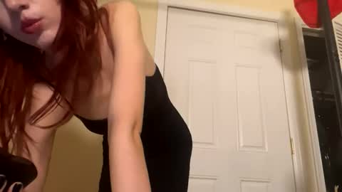 Snapshot of g0ddessluna1800 chatting on 12.19.25 Goddess Luna online show from 12.19.25