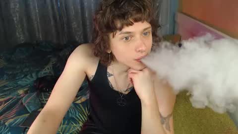 Snapshot of g1vememoney chatting on 10.15.25 Ian online show from 10.15.25