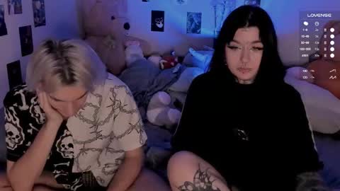 Snapshot of g4tito chatting on 10.26.25 g4tito online show from 10.26.25