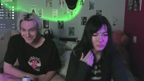 Snapshot of g4tito chatting on 11.04.25 g4tito online show from 11.04.25