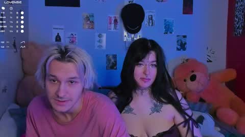 Snapshot of g4tito chatting on 11.07.25 g4tito online show from 11.07.25