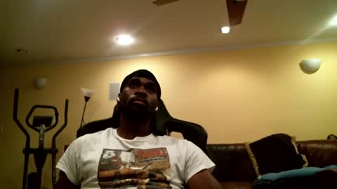 Snapshot of gabbc18 chatting on 07.27.26 James online show from 07.27.26