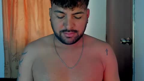 Snapshot of gabbo__ chatting on 02.16.25 GABO online show from 02.16.25