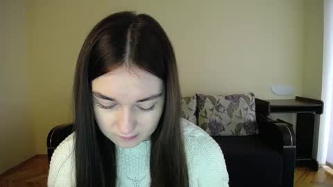 Snapshot of gabby_di chatting on 12.06.24 Jaklin online show from 12.06.24