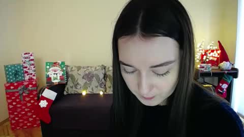 Snapshot of gabby_di chatting on 01.02.25 Jaklin online show from 01.02.25