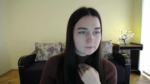 Snapshot of gabby_di chatting on 01.12.25 Jaklin online show from 01.12.25