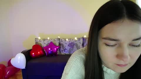 Snapshot of gabby_di chatting on 02.11.25 Jaklin online show from 02.11.25