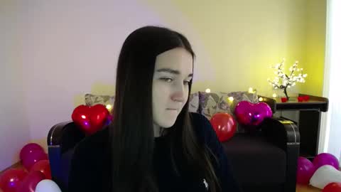 Snapshot of gabby_di chatting on 02.13.25 Jaklin online show from 02.13.25