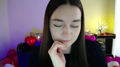 Snapshot of gabby_di chatting on 02.18.25 Jaklin online show from 02.18.25