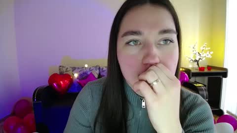 Snapshot of gabby_di chatting on 02.19.25 Jaklin online show from 02.19.25