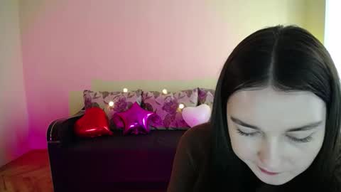 Snapshot of gabby_di chatting on 03.04.25 Jaklin online show from 03.04.25