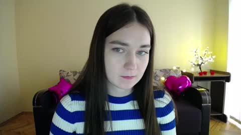 Snapshot of gabby_di chatting on 03.11.25 Jaklin online show from 03.11.25