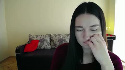 Snapshot of gabby_di chatting on 02.14.26 Jaklin online show from 02.14.26