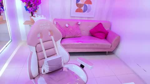 gabby_evanns online show from 10.20.25