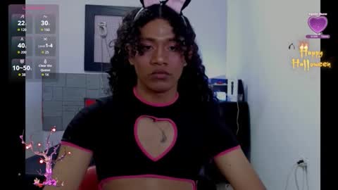 Snapshot of gabbymendez21 chatting on 10.17.25 Gabby Mendez online show from 10.17.25