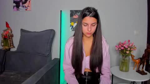 Snapshot of gabri_baby chatting on 02.26.25 The next stream in car 1 december 10pm time in France online show from 02.26.25