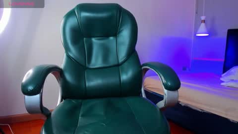 Snapshot of gabriel_beckett chatting on 12.20.24 gabriel_beckett online show from 12.20.24