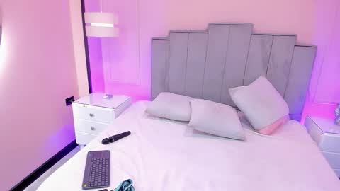 Snapshot of gabriela_lux chatting on 11.06.25 online show from 11.06.25