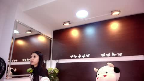 Snapshot of gabriela_meow chatting on 06.01.26 Gabby online show from 06.01.26
