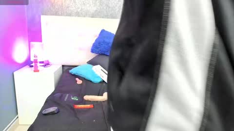 Snapshot of gabrielacortez chatting on 01.26.25 GABRIELA online show from 01.26.25