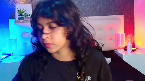 Snapshot of gabrielacortez chatting on 02.28.25 GABRIELA online show from 02.28.25