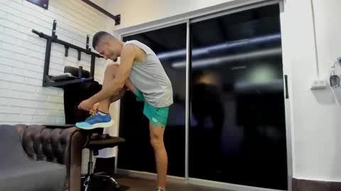 Snapshot of gabrieldraven chatting on 10.20.25 gabrieldraven online show from 10.20.25