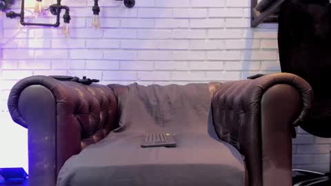 Snapshot of gabrieldraven chatting on 10.25.25 gabrieldraven online show from 10.25.25