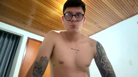 Snapshot of gabrielgg2903 chatting on 05.19.26 Anatoly0311 online show from 05.19.26
