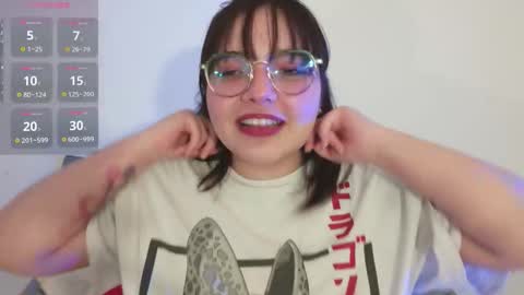 Snapshot of gaby99_ chatting on 10.01.25 Gabyy online show from 10.01.25