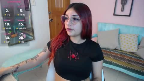 Snapshot of gaby_jin chatting on 09.29.25 Gaby online show from 09.29.25