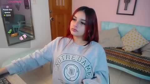 Snapshot of gaby_jin chatting on 10.10.25 Gaby online show from 10.10.25