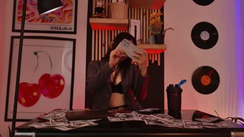 Gaby  online show from 11.05.25