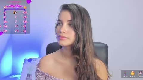 Snapshot of gaby_olsen chatting on 10.23.25 Gabriela online show from 10.23.25