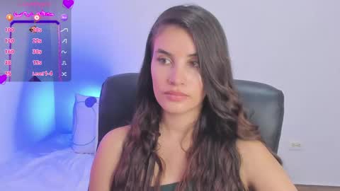 Snapshot of gaby_olsen chatting on 10.24.25 Gabriela online show from 10.24.25