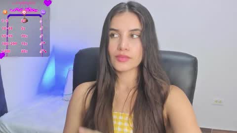 Snapshot of gaby_olsen chatting on 10.25.25 Gabriela online show from 10.25.25