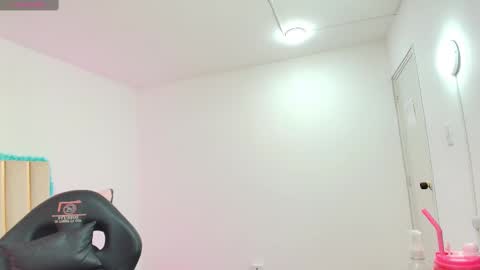 Snapshot of gaby_tay1 chatting on 03.10.25 Gaby online show from 03.10.25