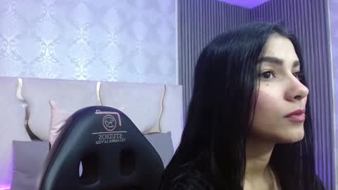 Snapshot of gaby_tay1 chatting on 11.07.25 Gaby online show from 11.07.25