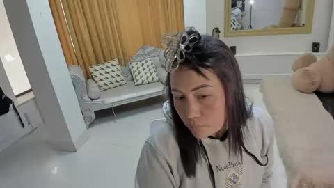 Snapshot of gaby_trent chatting on 04.18.26 gabriela online show from 04.18.26