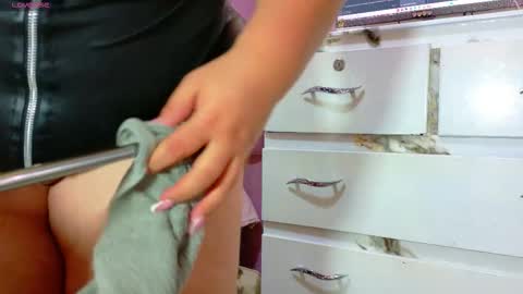 gaby_vegaa online show from 10.27.25