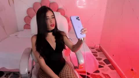 Gaby Owens  online show from 04.14.26