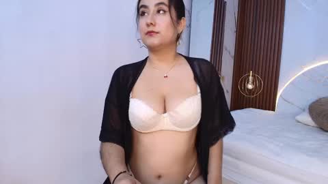 Snapshot of gabyparker_ chatting on 02.13.25 Gaby online show from 02.13.25