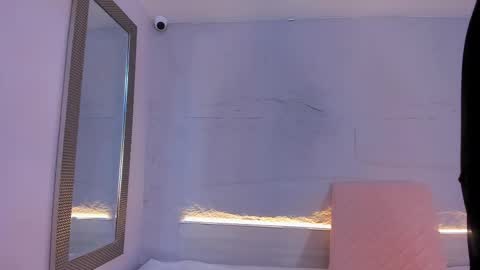 Snapshot of gabyparker_ chatting on 03.11.25 Gaby online show from 03.11.25