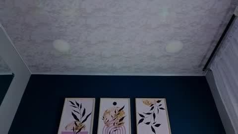 Snapshot of gabypetit chatting on 09.27.25 Gaby online show from 09.27.25