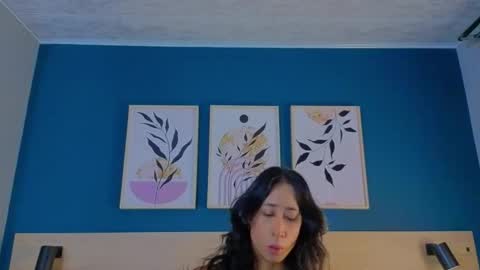 Snapshot of gabypetit chatting on 10.02.25 Gaby online show from 10.02.25