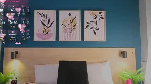 Snapshot of gabypetit chatting on 10.18.25 Gaby online show from 10.18.25