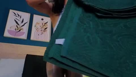 Snapshot of gabypetit chatting on 10.27.25 Gaby online show from 10.27.25