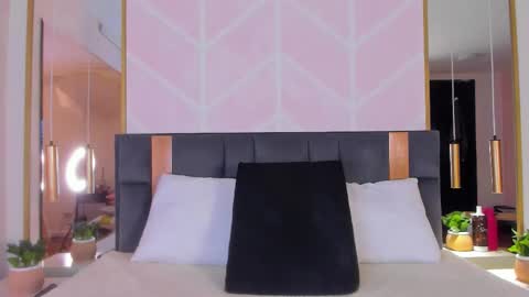 Gaby online show from 11.10.25